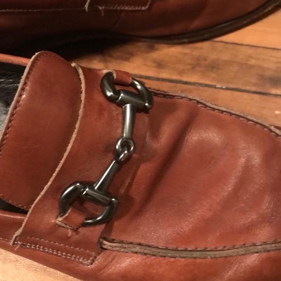 Red - Picture 5 of 6